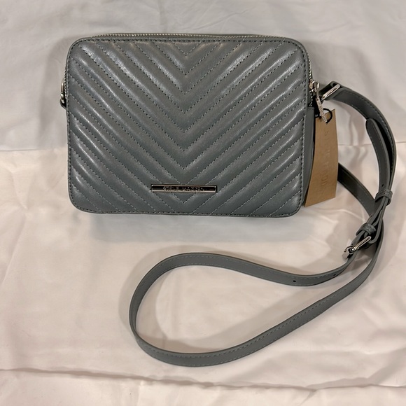 Steve Madden Handbags - Steve Madden Grey Crossbody Bag